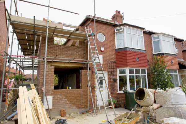 How Do Construction Methods Affect Party Wall Requirements? A Homeowner’s Guide 4 Frequently Asked Questions Royal-Tunbridge-Wells